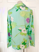Load image into Gallery viewer, 1970’ s Morning Glory Button Up Shirt