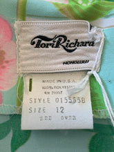 Load image into Gallery viewer, 1970’ s Morning Glory Button Up Shirt