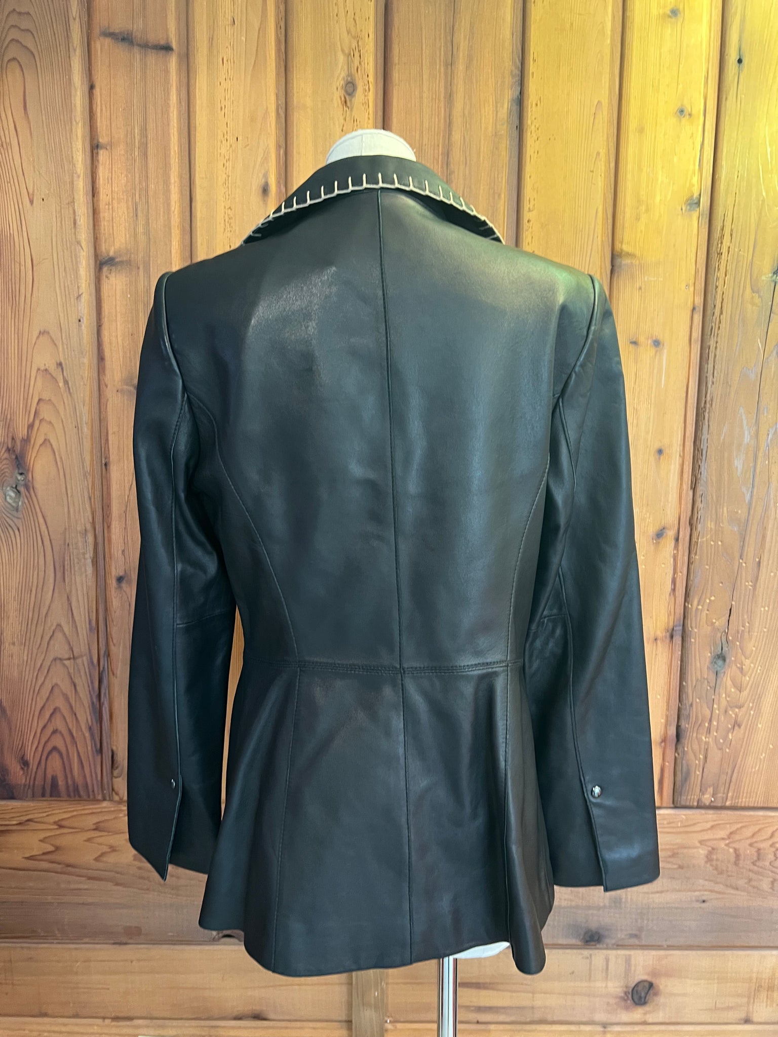 90s Vintage 100% Genuine Leather Jacket – Showstopper Vintage