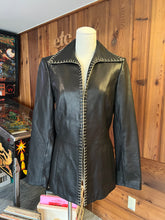 Load image into Gallery viewer, 90s Vintage 100% Genuine Leather Jacket
