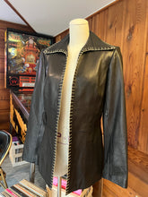 Load image into Gallery viewer, 90s Vintage 100% Genuine Leather Jacket
