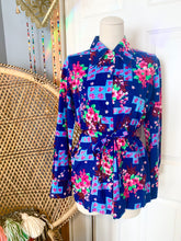 Load image into Gallery viewer, 1970’s Floral Button Up Tie Waist Shirt
