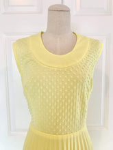 Load image into Gallery viewer, Sleeveless Pale Yellow Pleated Dress

